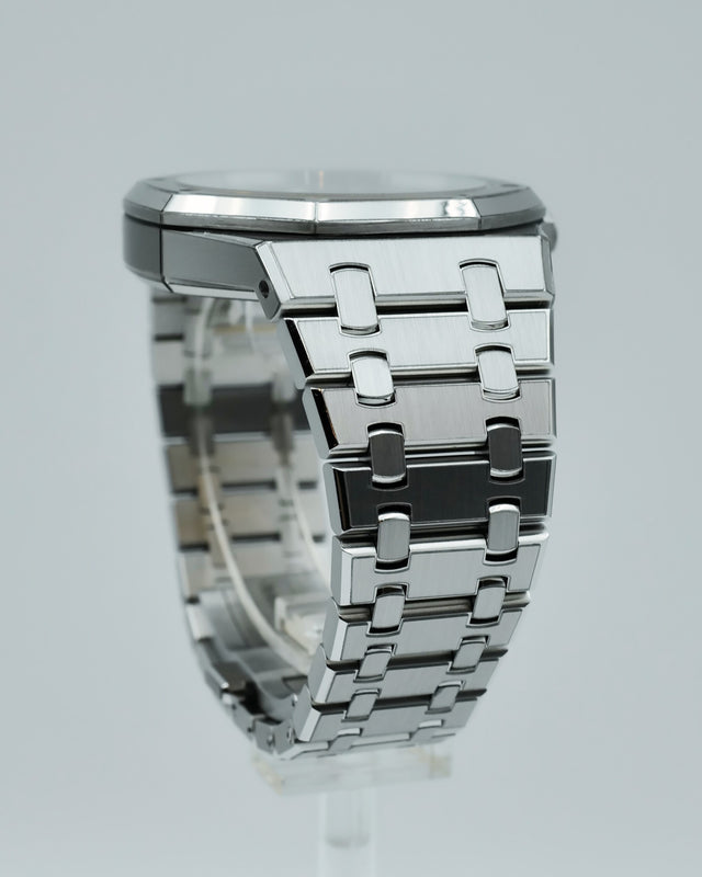 Audemars Piguet 15400ST Royal Oak with Blue Dial