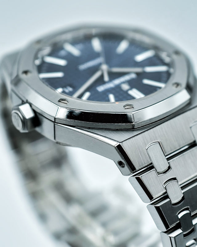 Audemars Piguet 15400ST Royal Oak with Blue Dial