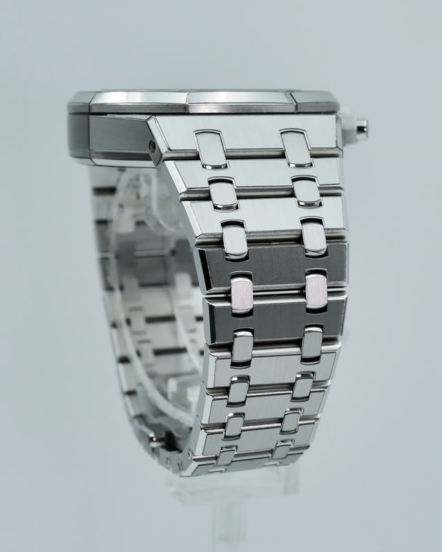 Audemars Piguet 26331ST Royal Oak Chronograph with Blue Dial