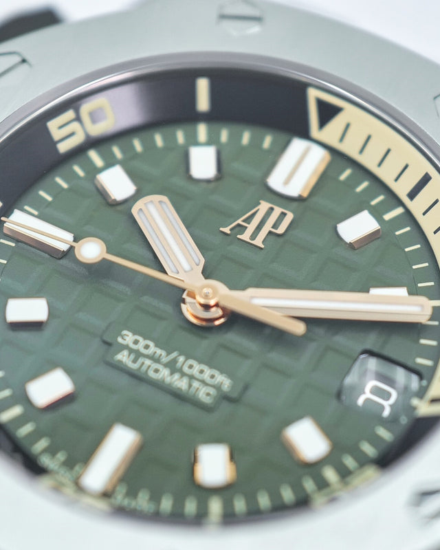 Audemars Piguet 15720ST Royal Oak Offshore Diver with Khaki Green Dial