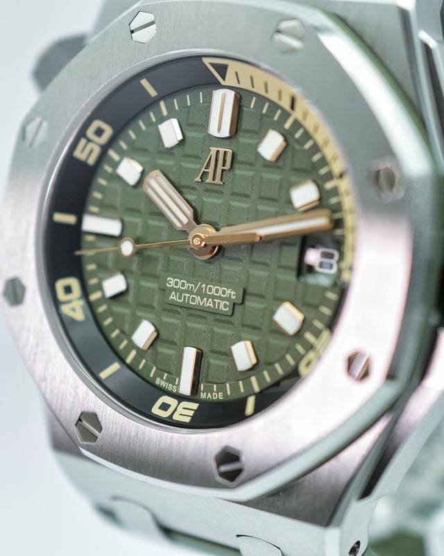 Audemars Piguet 15720ST Royal Oak Offshore Diver with Khaki Green Dial