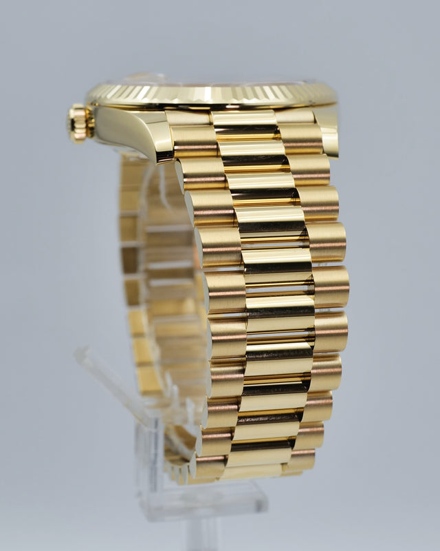 Rolex 228238 Day Date 40 18K Yellow Gold with Champagne Dial
