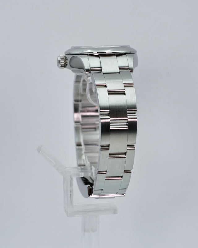 Rolex 276200 Oyster Perpetual 28 with Pistachio Dial