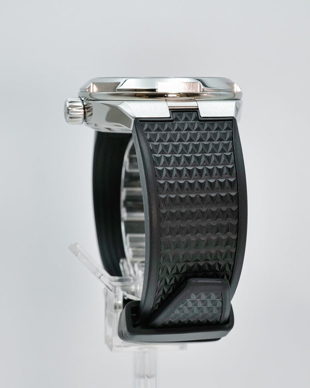 Vacheron Constantin 7900V Overseas Dual Time with Silver Dial