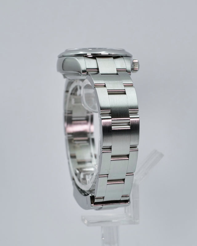 Rolex 276200 Oyster Perpetual 28 with Pistachio Dial