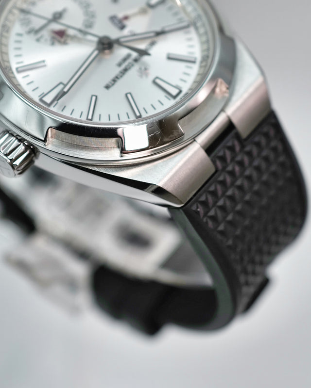 Vacheron Constantin 7900V Overseas Dual Time with Silver Dial