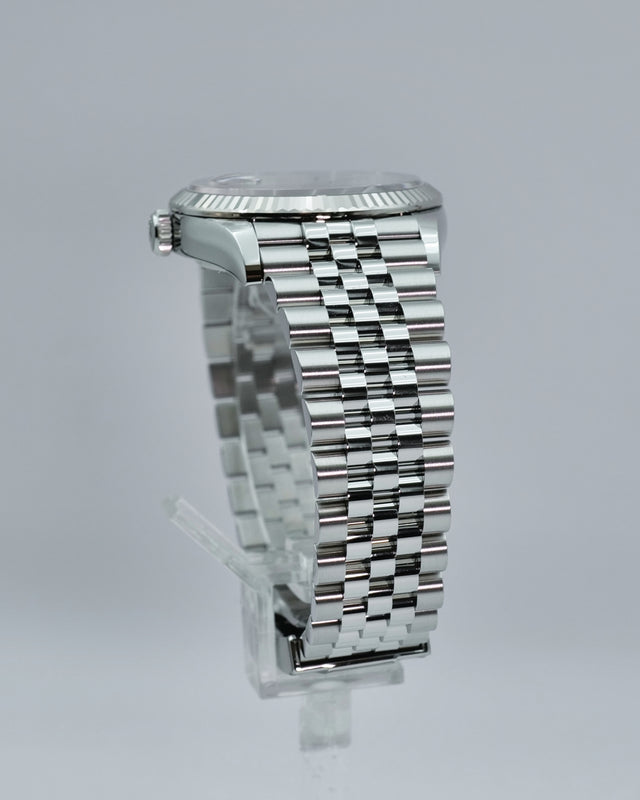 Rolex 126234 Datejust 36 with Purple Dial with "VI" and "IX" in Diamond on Jubilee